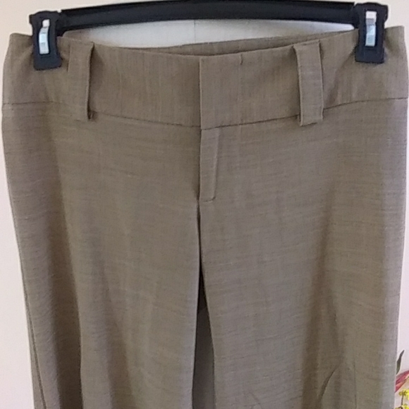 Alice + Olivia Pants. - Picture 3 of 11